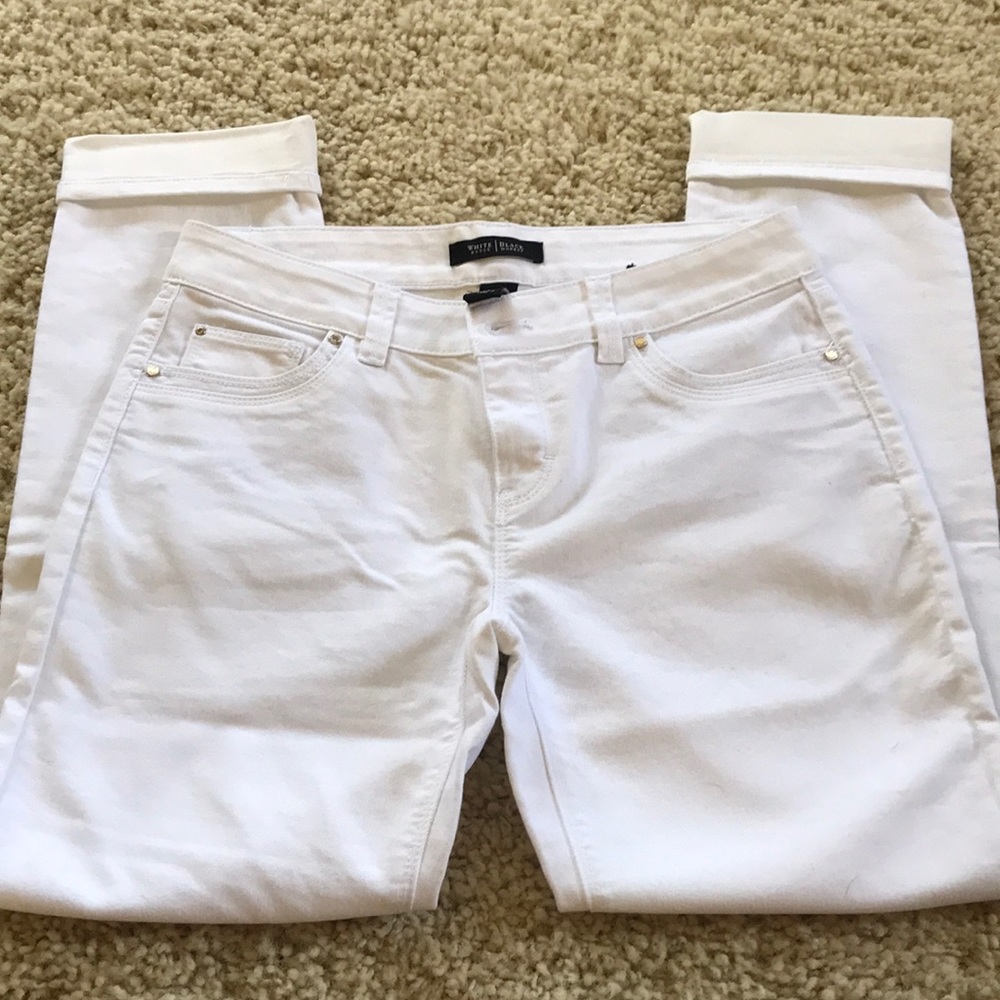 NWOT White Ankle Jeans